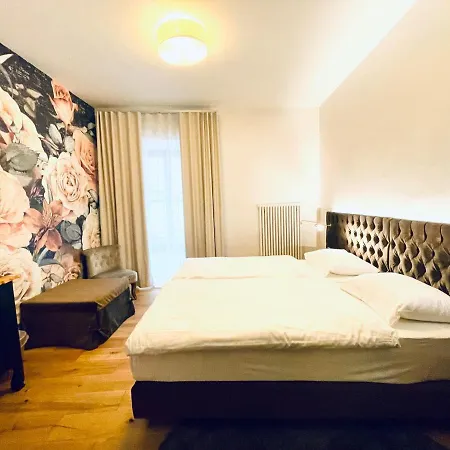 Отель Cittadella 3*